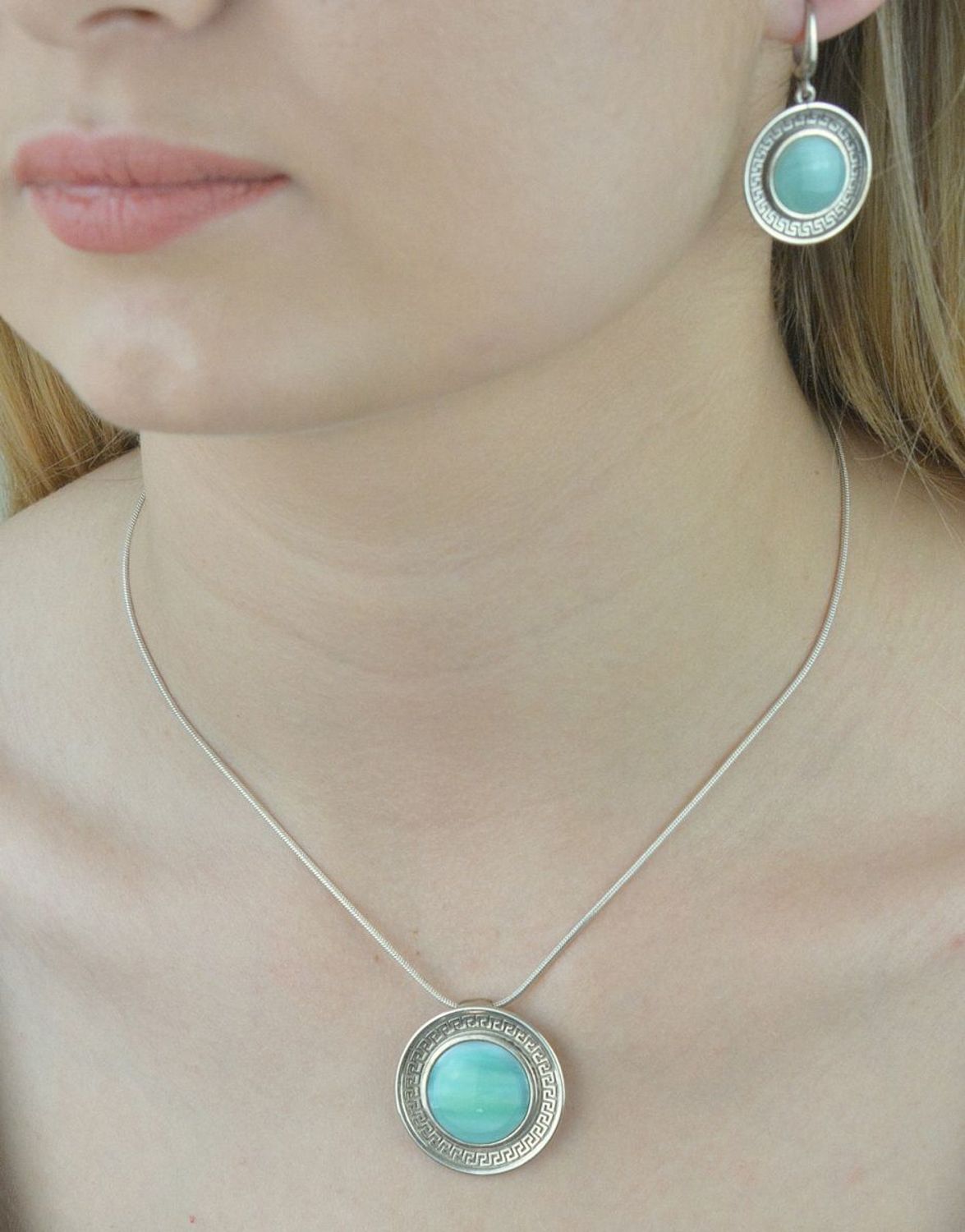 Zawieszka srebrna okrągła Szkło Murano  DIA-ZAW-6388-925. Zawieszka srebrna. Zawieszka Szkło Murano. Szkło Weneckie. Zawieszka w błękitnym odcieniu. Zawieszka damska. Biżuter.jpg