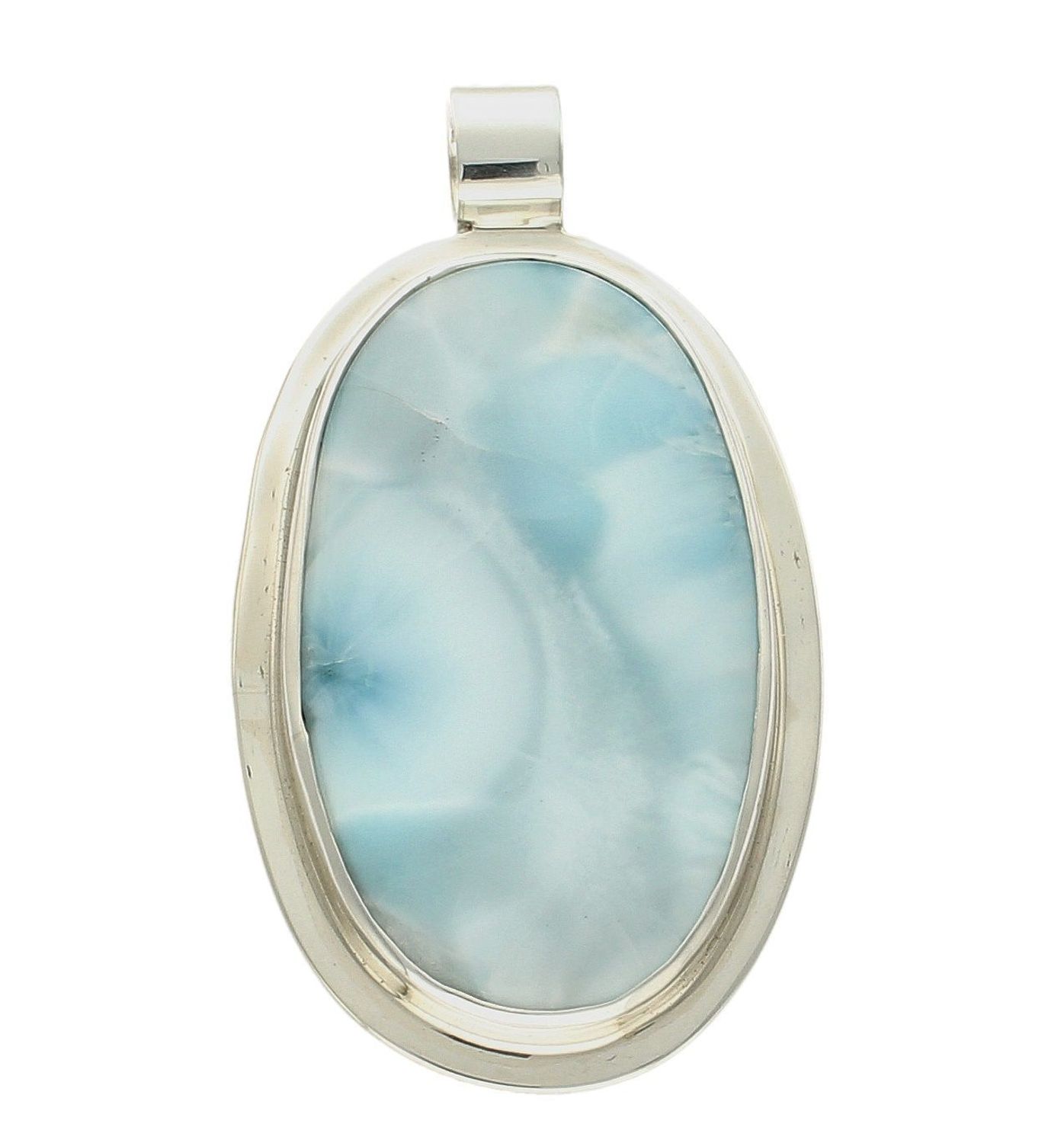 Zawieszka srebrna z kamieniem naturalnym Larimar DIA-ZAW-6546-925. Okazała srebrna zawieszka wykonana z  najwyższej jakości kruszcu próby 925. Zawieszka ozdobiona kamieniem naturalnym w błękitnym odcieniu. Na prezent..jpg