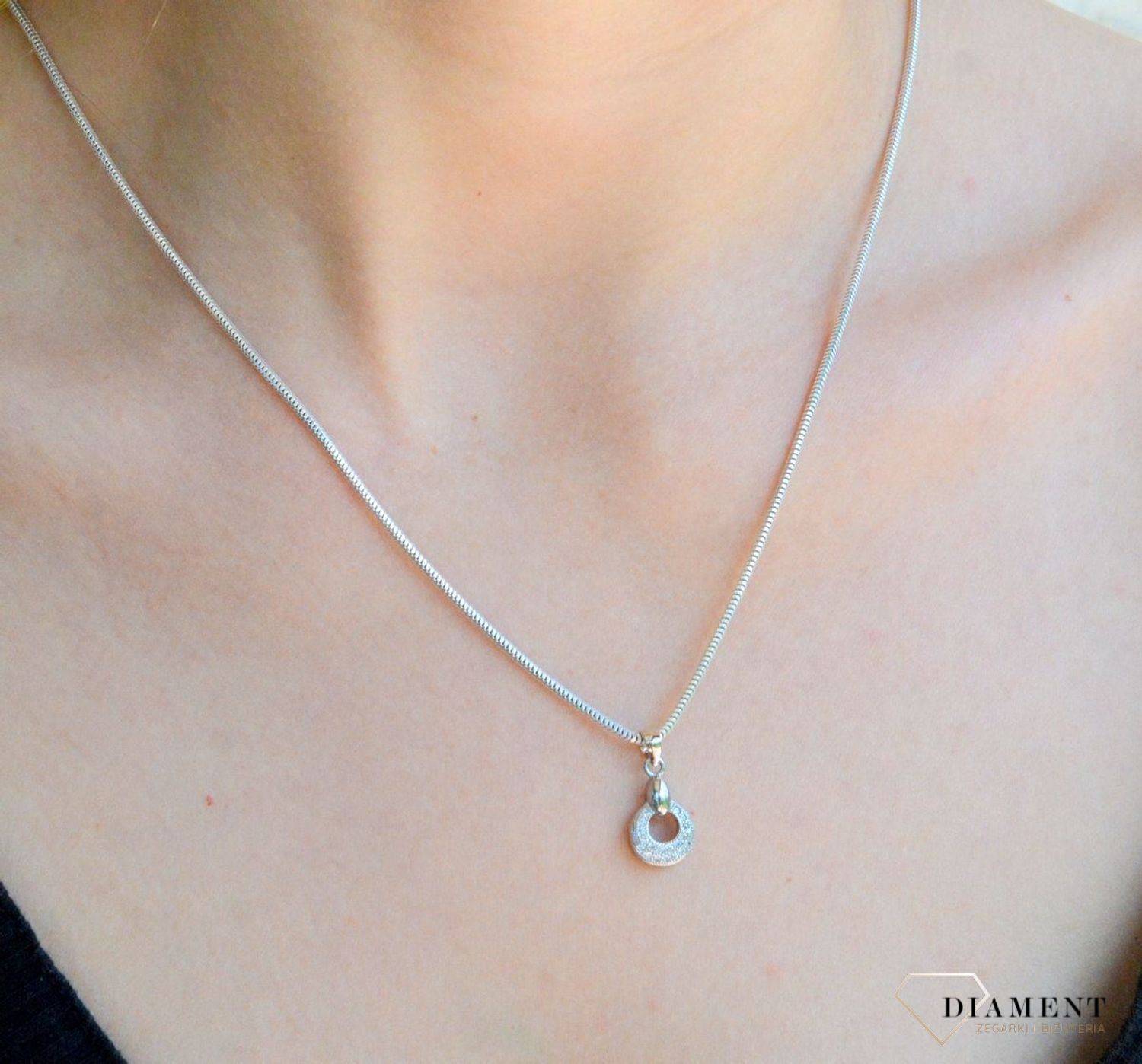 Srebrna zawieszka DIA-ZAW-6928-925d.jpg
