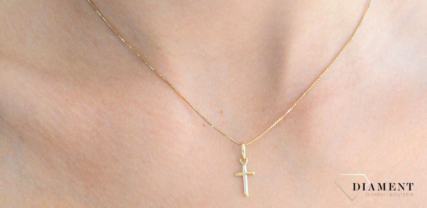 Zawieszka na łańcuszek 'malutki krzyżyk' DIA-ZAW-7004-585.jpg
