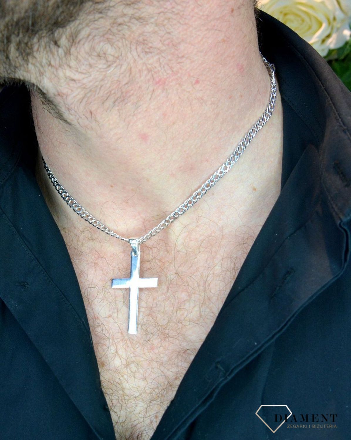 Srebrna zawieszka Krzyżyk 4,3cm DIA-ZAW-71105-925. W naszej ofercie dostępne są łańcuszki, które razem z subtelnym wisiorkiem stanowią idealne zestawienie na każdą okazję. Waga około 3,50 gram. Długość krzyżyka wynosi 4,3 cm.jpg