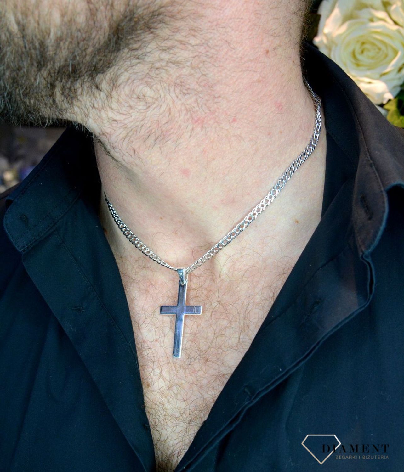 Srebrna zawieszka Krzyżyk 4,3cm DIA-ZAW-71105-925. W naszej ofercie dostępne są łańcuszki, które razem z subtelnym wisiorkiem stanowią idealne zestawienie na każdą okazję. Waga około 3,50 gram. Długość krzyżyka wynosi 4,3 cm.jpg