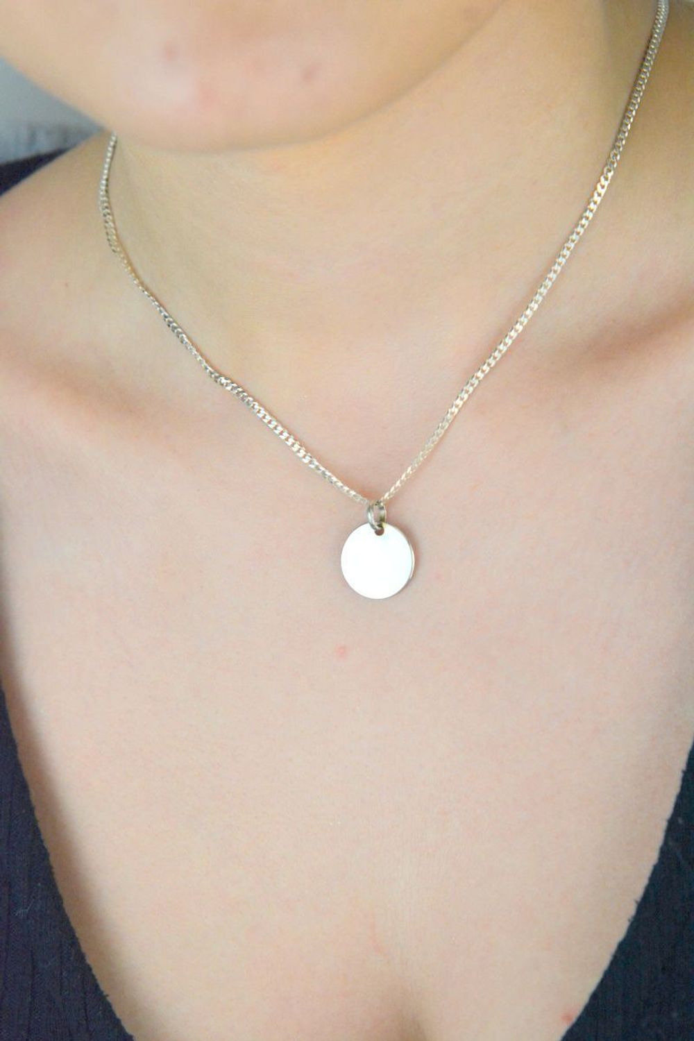 zawieszka srebrna kółko, zawieszka do graweru, pełne kółko srebro 925, DIA-ZAW-8654-925, zawieszka personalizowana, minimalistyczna biżuteria srebrna, prezent z grawerem, srebro próby 925.jpg