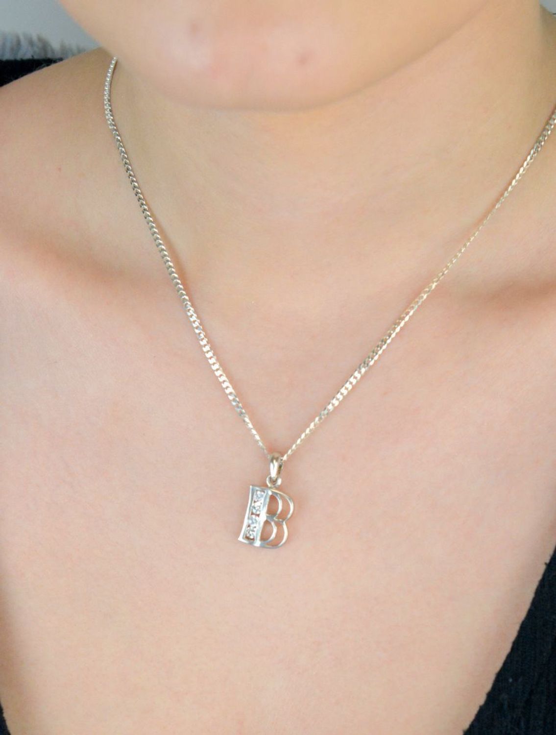 Nasz sklep internetowy z biżuterią damską Diament jest autoryzowanym dystrybutorem marki. Cała kolekcja damskiej biżuterii Diament zakupiona w naszym sklepie posiadają 2 letnią gwarancję i 1.jpg