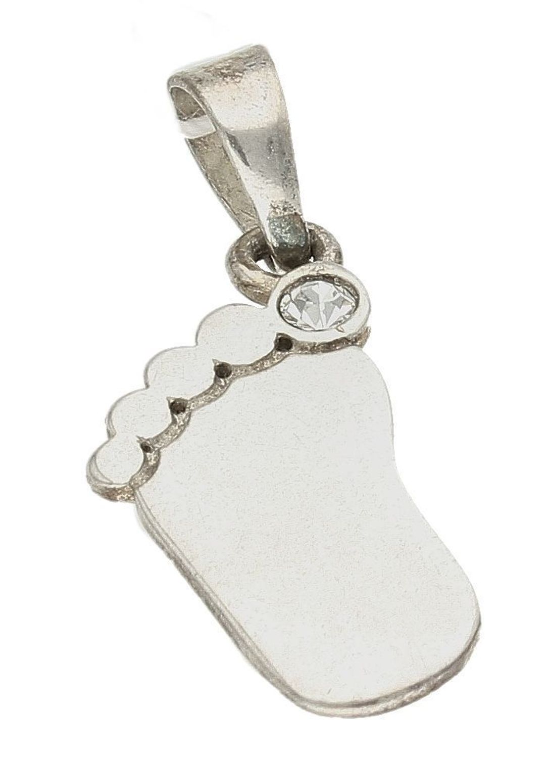 Zawieszka srebrna  Stópka dziecka  DIA-ZAW-8690-925. Srebrna zawieszka o formacie stópki dziecka będzie idealnym prezentem dla każdego rodzica. Spersonalizuj swój indywidualny grawer..jpg