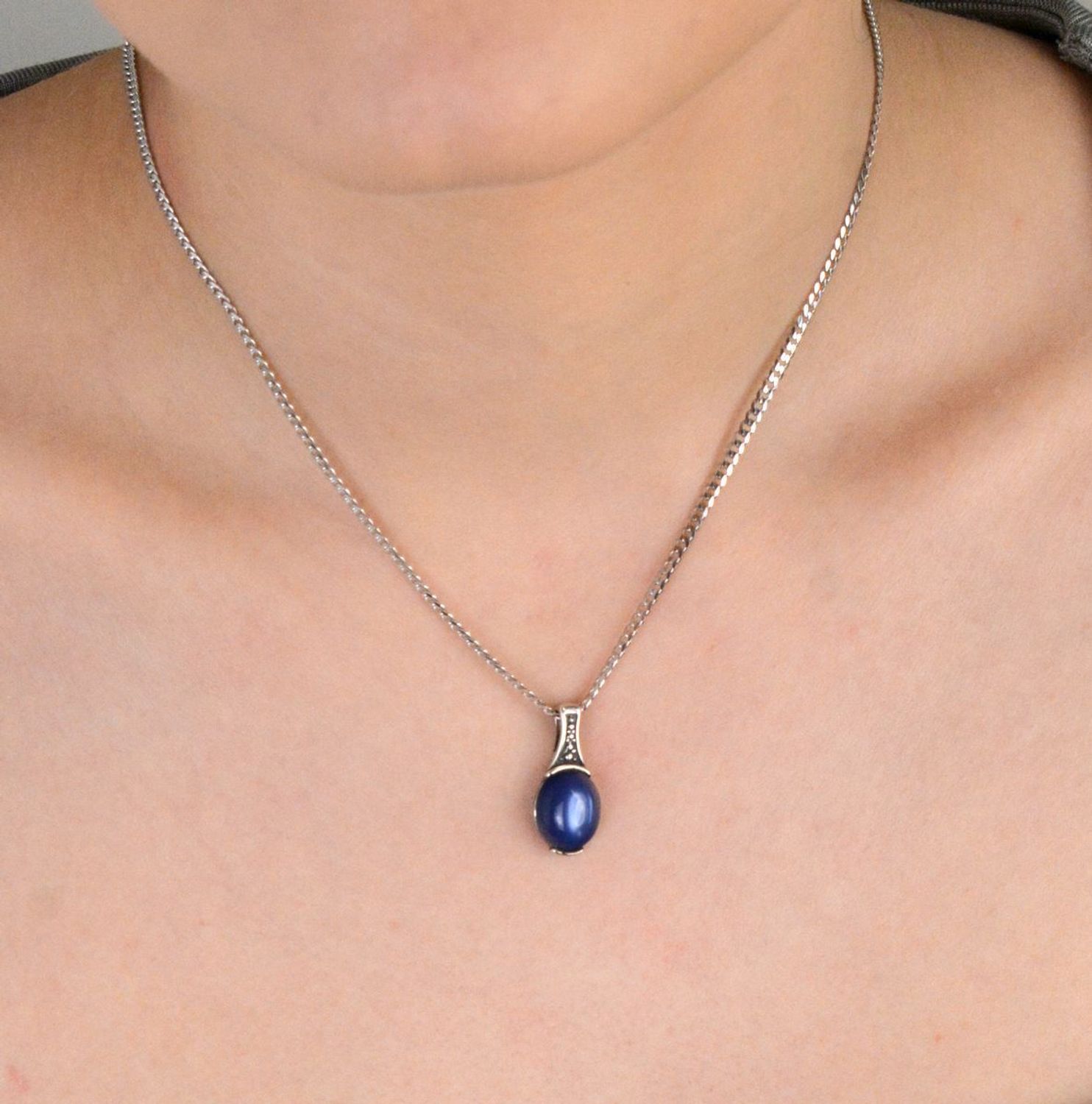 Zawieszka srebrna owalna z masą jubilerską niebieską próba 925, DIA-ZAW-8696-925 1.jpg