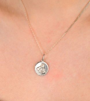 Medalik srebrny próba 925, I komunia Święta DIA-ZAW-8735-925 Elegancki srebrny medalik z motywem Pierwszej Komunii Świętej to wyjątkowa pamiątka jednego (3).JPG