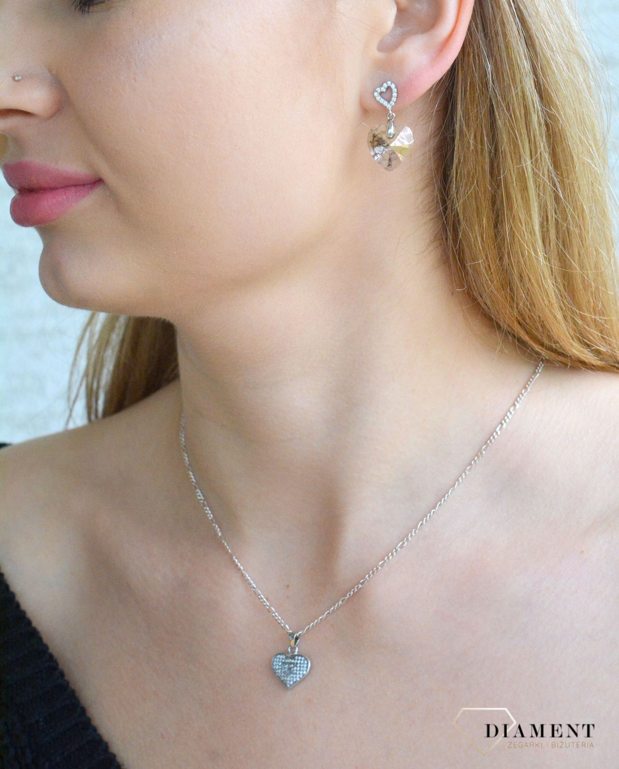 Srebrna zawieszka z literką F 925 literka F DIA-ZAW-8752-F-925.jpg