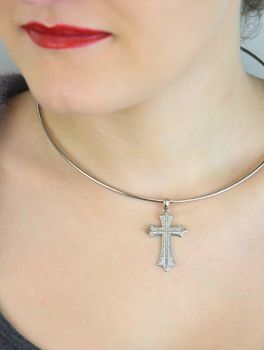 zawieszka srebrna, krzyżyk srebrny, biżuteria religijna, krzyż z cyrkoniami, srebro 925, zawieszka damska, prezent komunijny, krzyżyk na łańcuszek, elegancka biżuteria, biały kamień, zawieszka krzyż (2).JPG