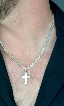 Zawieszka srebrna w kształcie krzyża Krzyż 2,6 cm (1).JPG