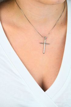 Srebrny krzyż zawieszka 925 gładki 4,2 cm – biżuteria sakralna.jpg