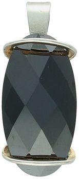 Elegancka zawieszka damska ze srebra próby 925, ozdobiona dużym owalnym czarnym kryształem. Waga 5,60 g, szerokość 1,3 cm, długość 3,0 cm. Idealna do wieczorowych stylizacji..jpg
