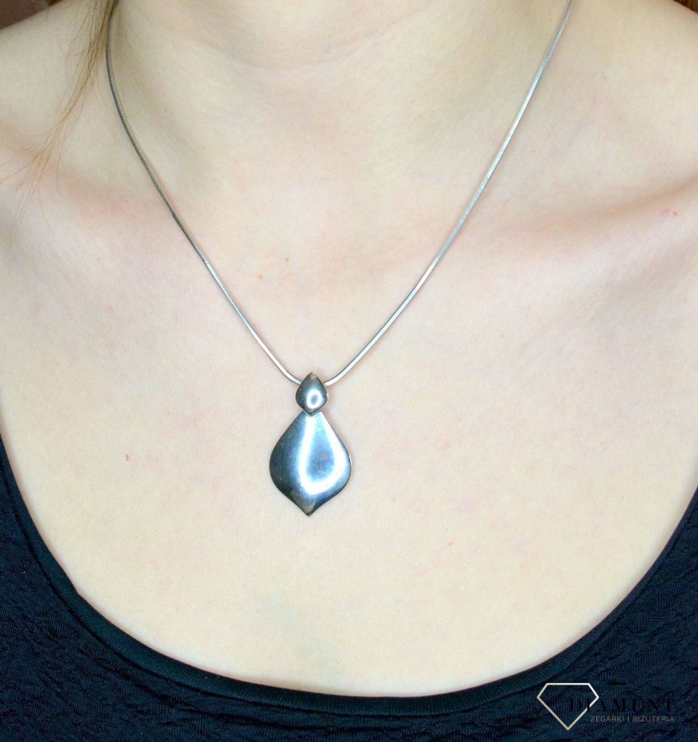 Srebrna zawieszka damska gładka DIA-ZAW-8816-925.jpg