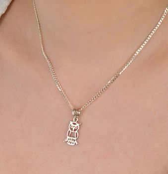Zawieszka srebrna próba 925, sowa DIA-ZAW-8835-925 Elegancka zawieszka przedstawiająca sowę, wykonaną z wysokiej jakości srebra próby 925 (2).JPG