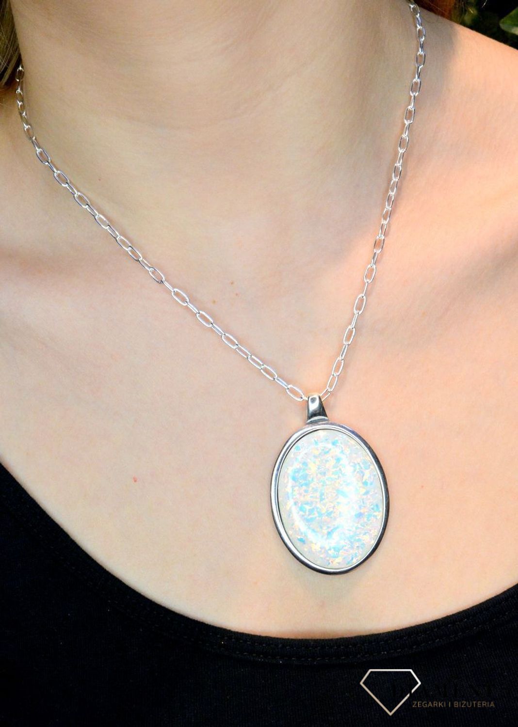 Srebrna zawieszka duża owalna z opalem DIA-ZAW-8857-925. Zawieszka z opalem  w pastelowych kolorach jest idealnym dopełnieniem Twoich codziennych stylizacji.Oprawa zawieszki wykonana jest ze srebra o najwyższej próbie 925. Ide.jpg