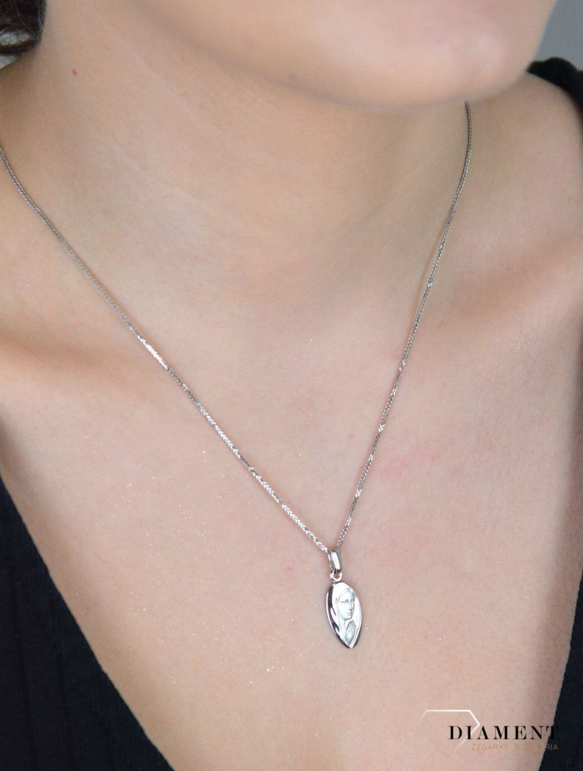 Zawieszka białe złoto Medalik Matka Boska pr 585, DIA-ZAW-9028-585. złota zawieszka 585 medalik z Matką Boską. Medalik będący wspaniałą pamiątką1.jpg