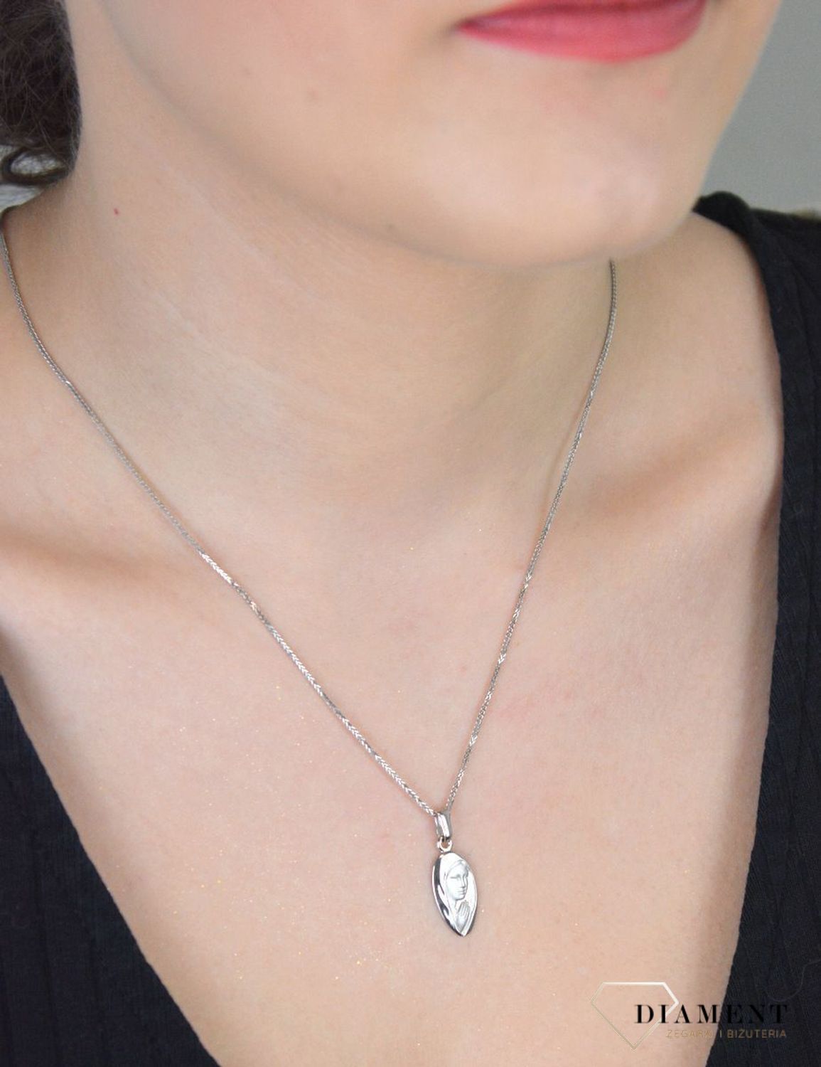 Zawieszka białe złoto Medalik Matka Boska pr 585, DIA-ZAW-9028-585. złota zawieszka 585 medalik z Matką Boską. Medalik będący wspaniałą pamiątką1.jpg