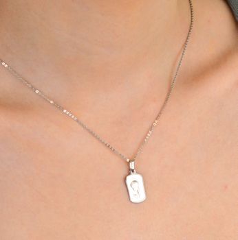 Medalik białe złoto Matka Boska pr 585,  DIA-ZAW-9029-585  Złota zawieszka 585 medalik z Matką Boską. Medalik będący wspaniałą pamiątką i prezentem z okazji (1).JPG