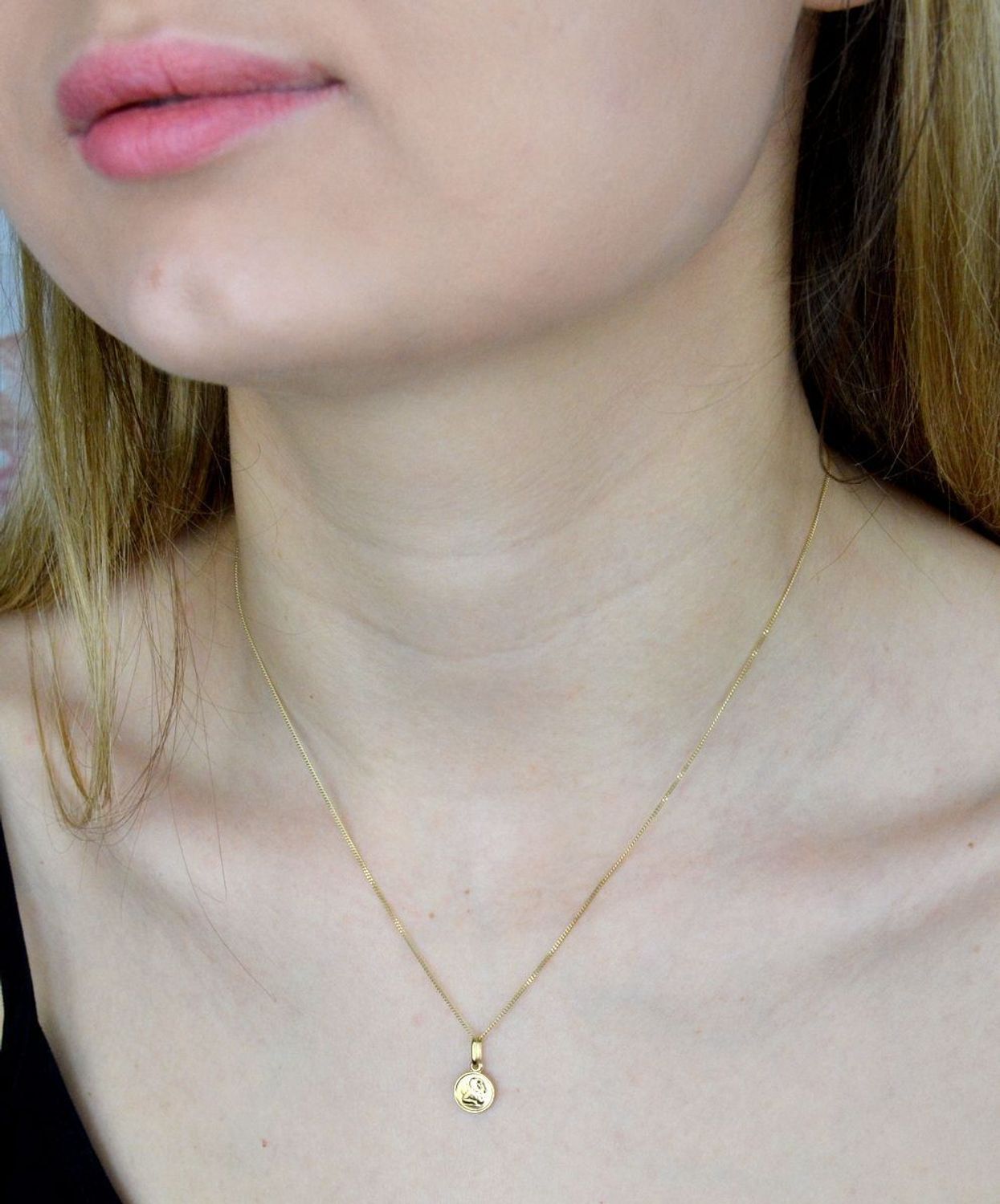 Złoty medalik 585 śpiący aniołek DIA-ZAW-9038-585.jpg