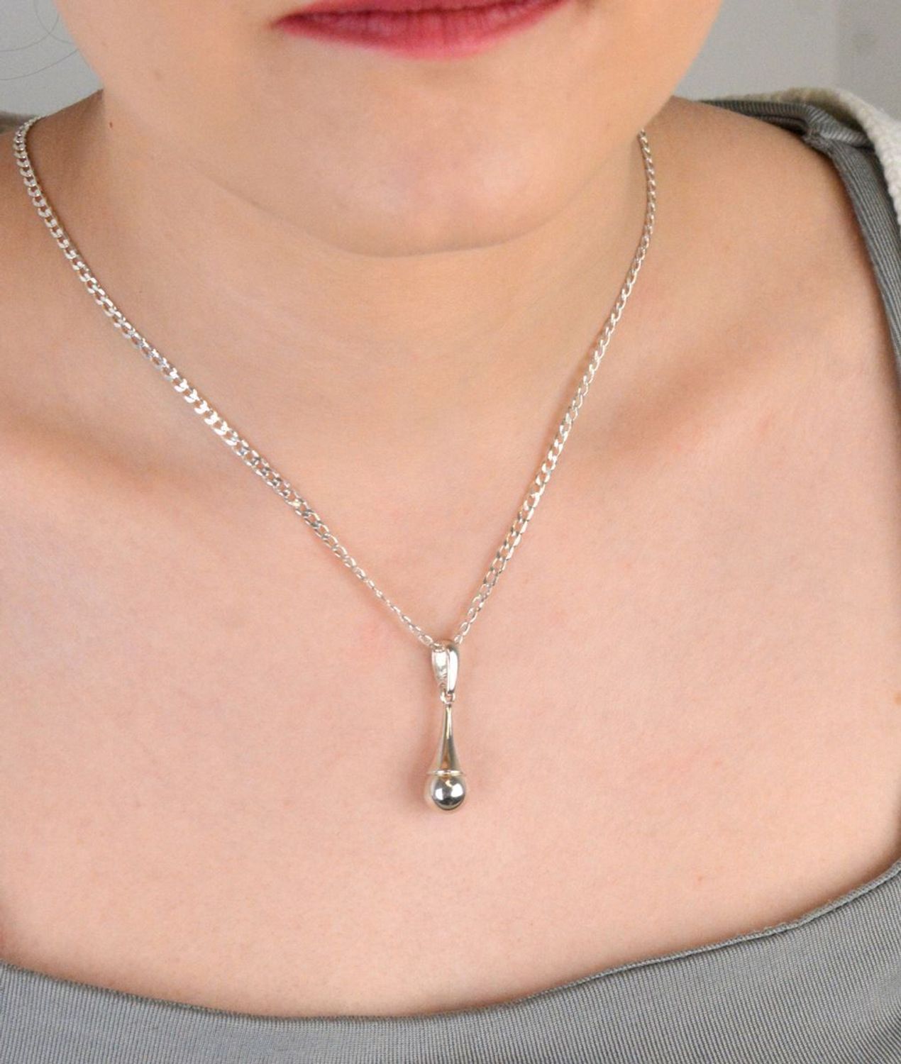 Zawieszka damska srebrna próba 925 wisząca kuleczka, DIA-ZAW-9383-925 Zawieszka damska srebrna próba 925 wisząca kuleczka, DIA-ZAW-9383-925 1.jpg