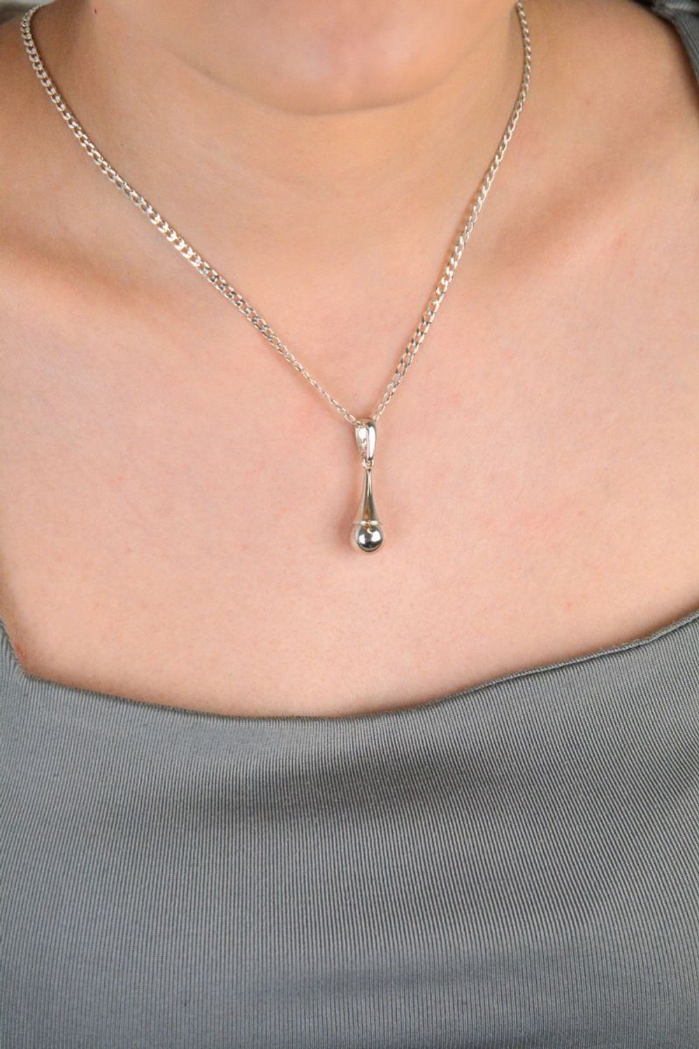 Zawieszka damska srebrna próba 925 wisząca kuleczka, DIA-ZAW-9383-925 Zawieszka damska srebrna próba 925 wisząca kuleczka, DIA-ZAW-9383-925 1.jpg