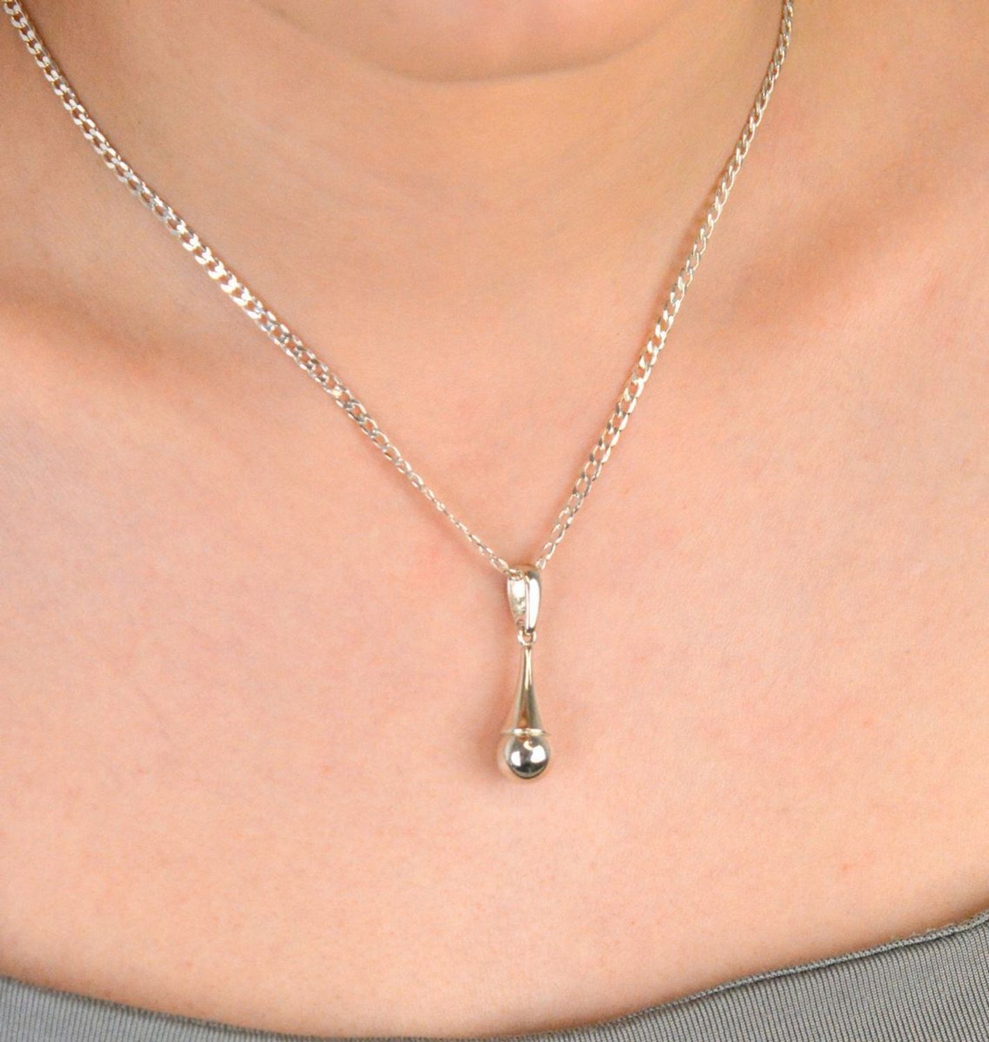 Zawieszka damska srebrna próba 925 wisząca kuleczka, DIA-ZAW-9383-925 Zawieszka damska srebrna próba 925 wisząca kuleczka, DIA-ZAW-9383-925 1.jpg