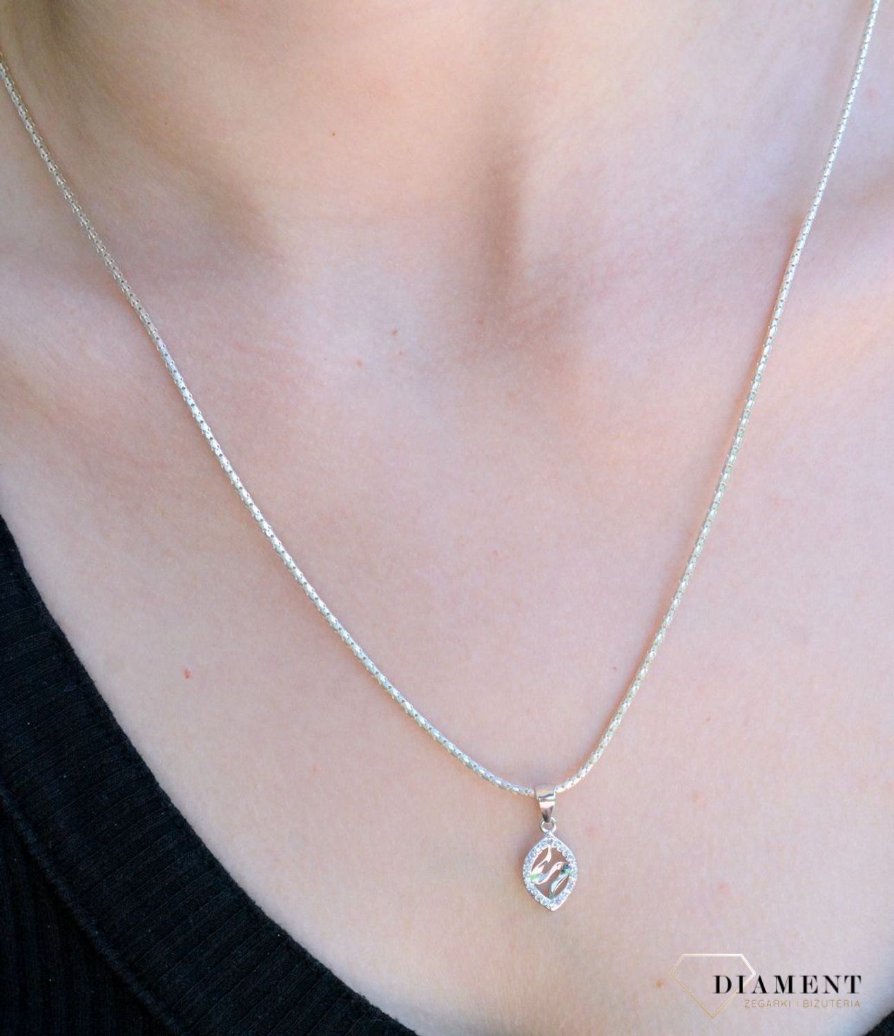 Srebrna zawieszka damska łezka z cyrkoniami DIA-ZAW-9412-925sd.jpg