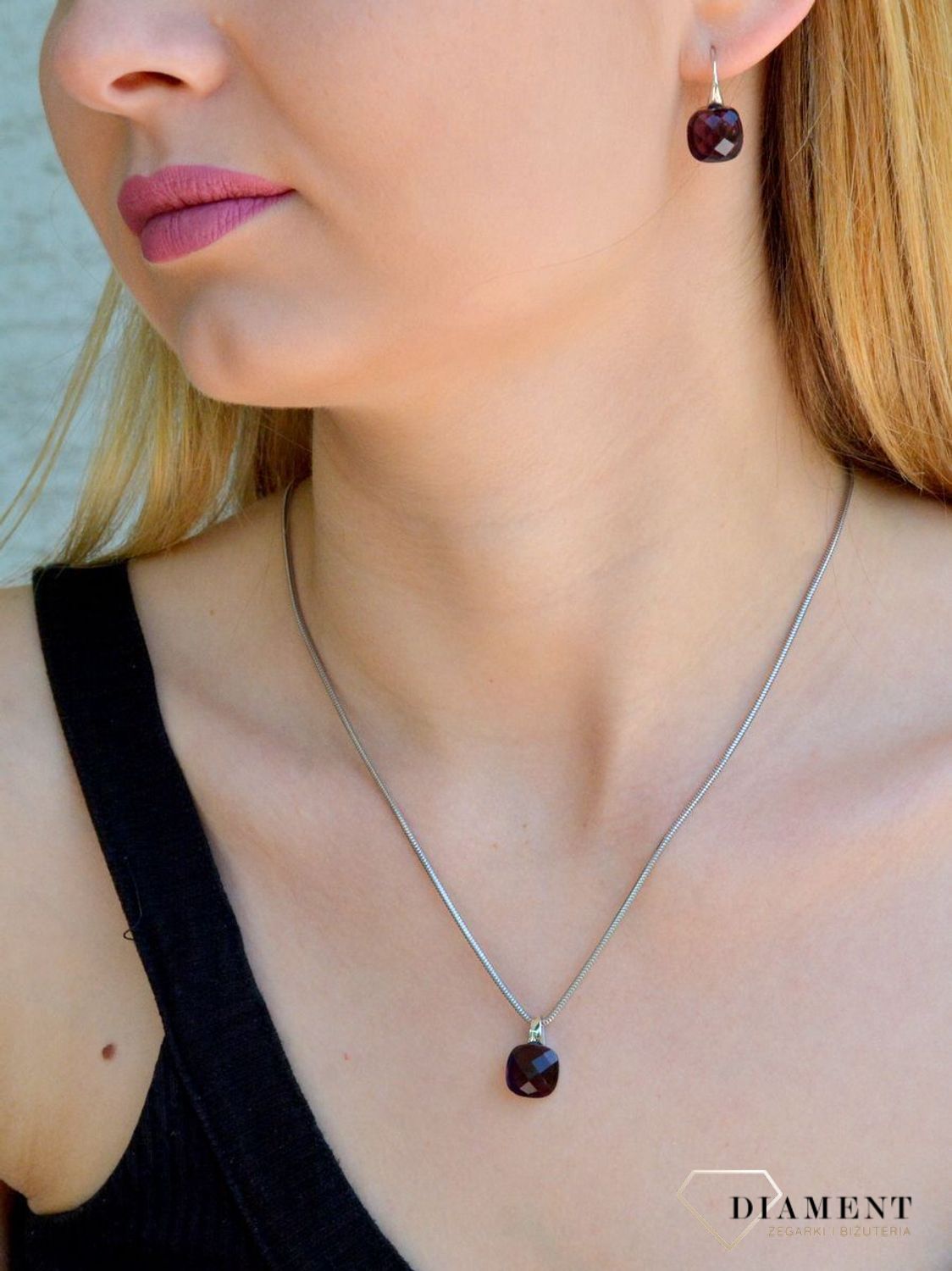 Srebrna zawieszka damska fioletowy kwadracik DIA-ZAW-9417-925s.jpg