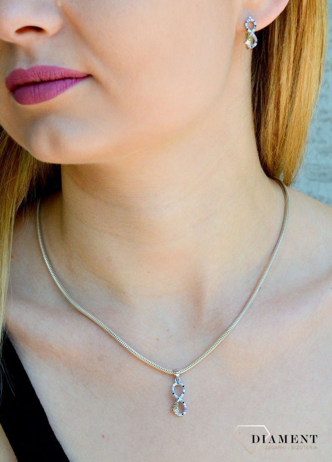 Srebrna zawieszka nieskończoność z kolorowymi cyrkoniami DIA-ZAW-9423-925d.jpg