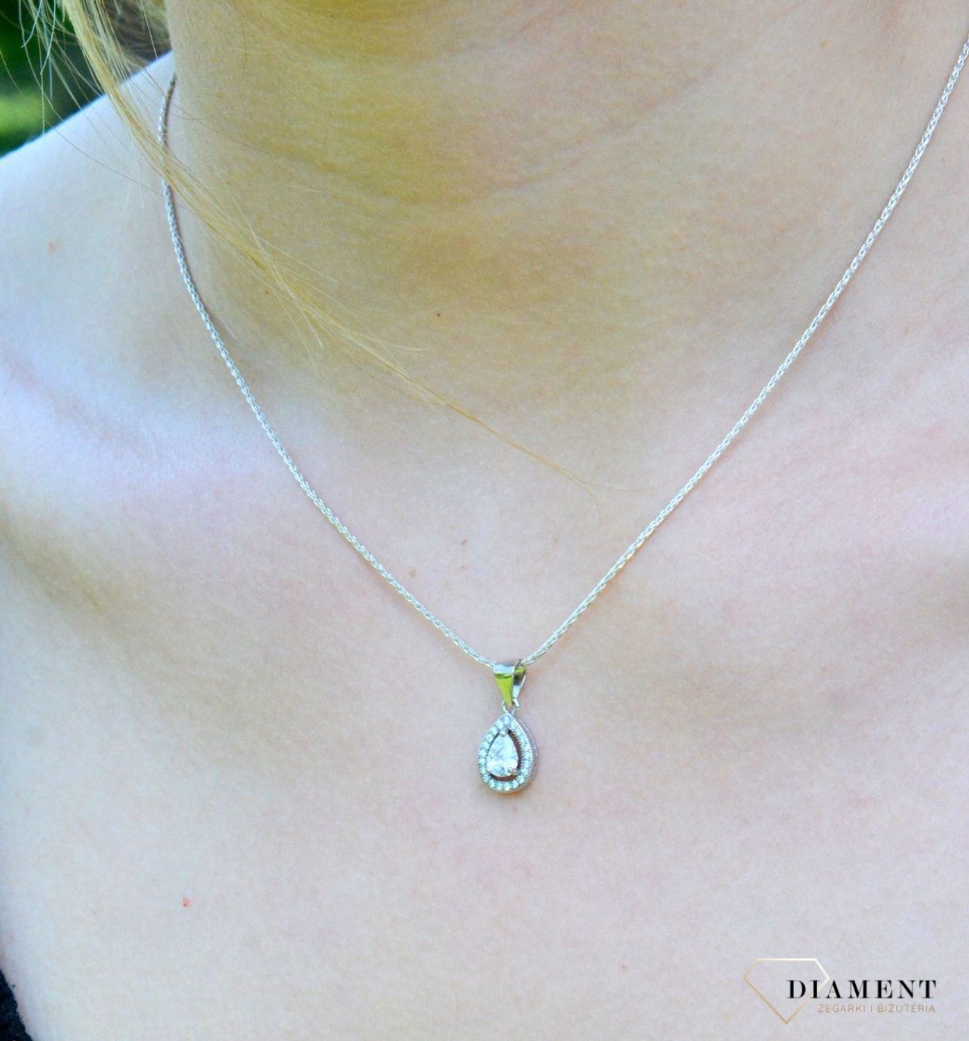 Srebrna zawieszka łezka z cyrkoniami DIA-ZAW-9428-925dds.jpg