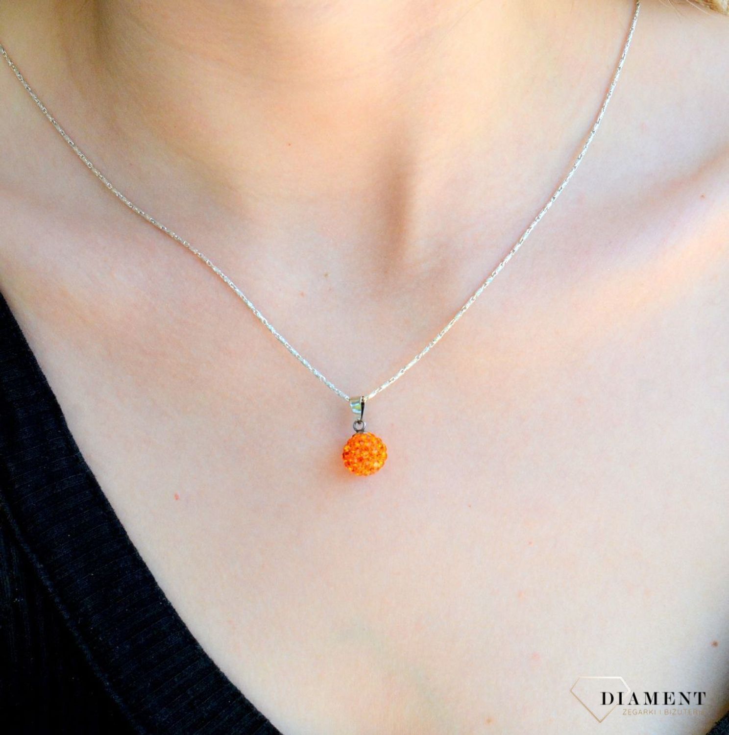 Srebrna zawieszka pomarańczowa kulka z kryształkami Swarovskiego DIA-ZAW-9433-925d.jpg