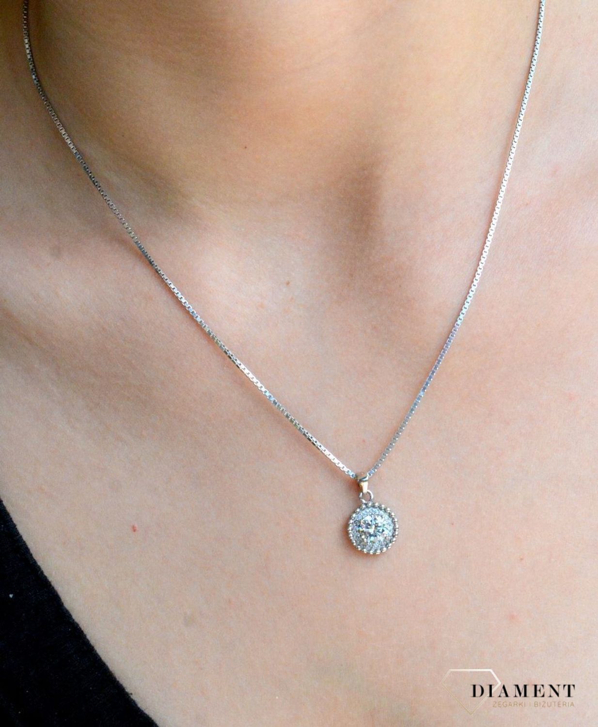 Srebrna zawieszka damska z cyrkoniami DIA-ZAW-9444-925d.jpg