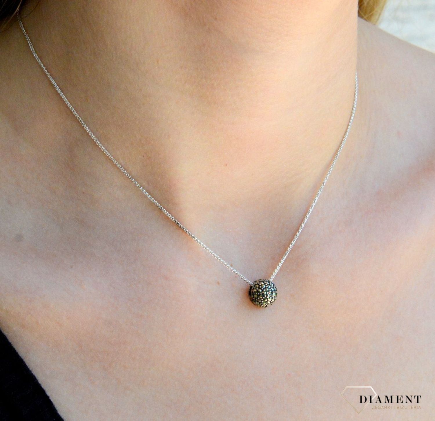 Srebrna zawieszka kulka z markazytami DIA-ZAW-9451-925c.jpg