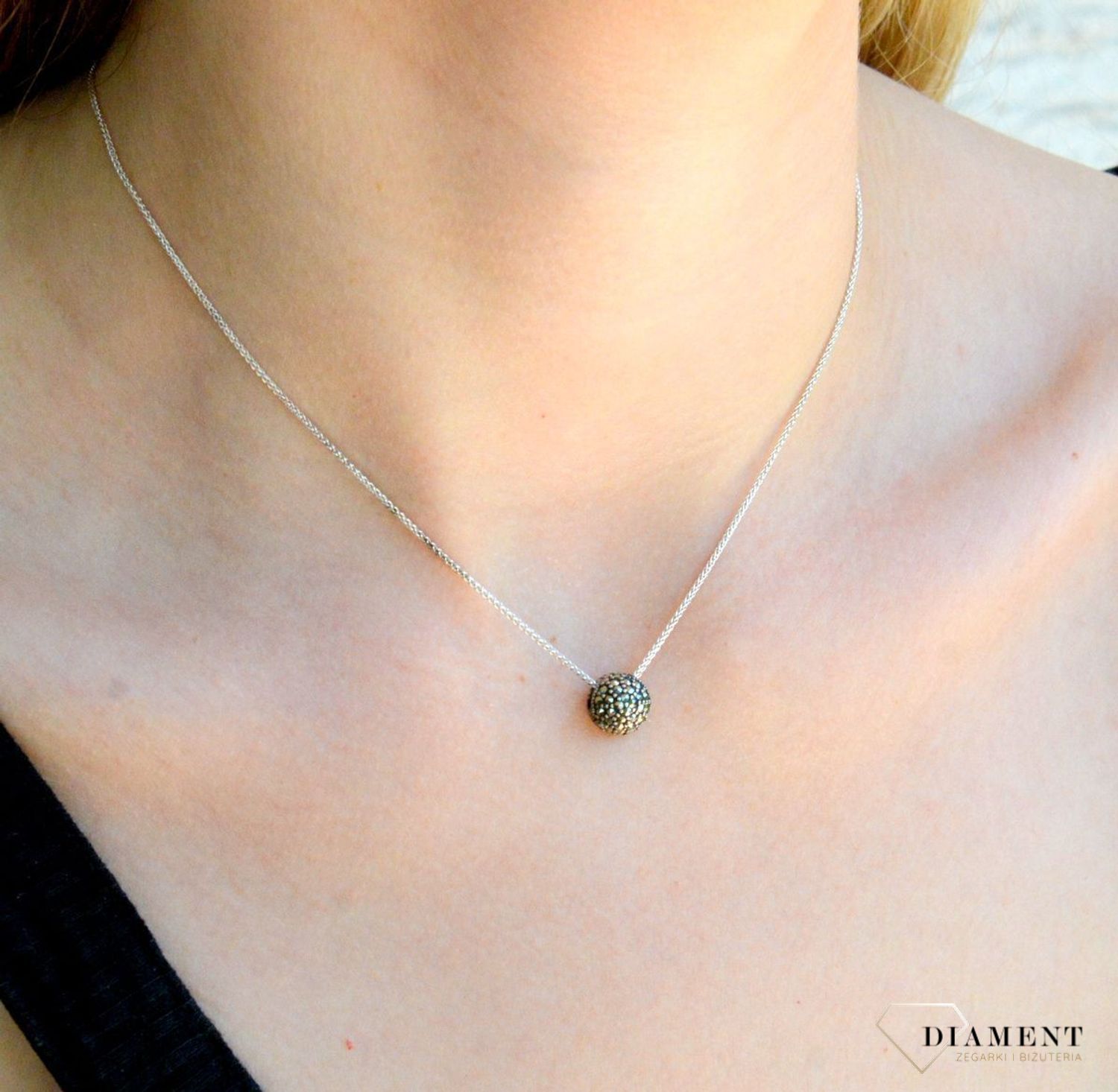 Srebrna zawieszka kulka z markazytami DIA-ZAW-9451-925c.jpg