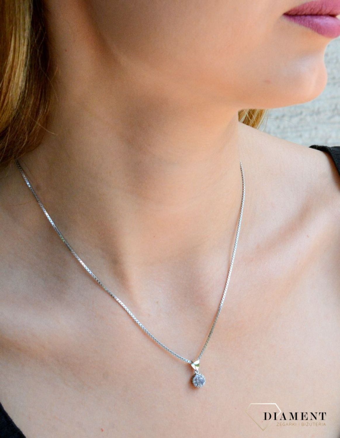 Srebrna zawieszka okrągła z lśniącą cyrkonią DIA-ZAW-9455-925cv.jpg