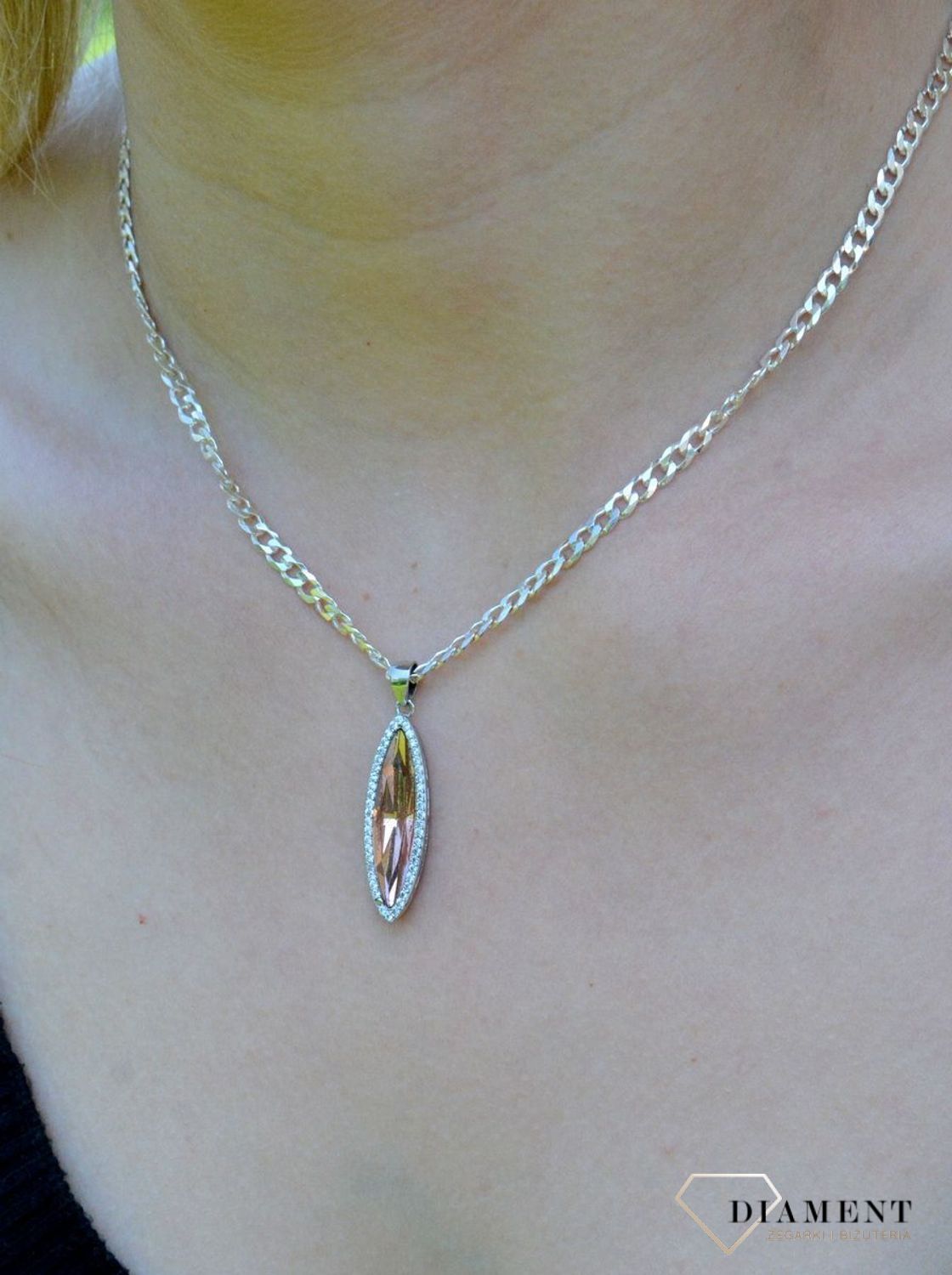 Srebrna zawieszka długi sopelek w łososiowym kolorze DIA-ZAW-9464-925d.jpg