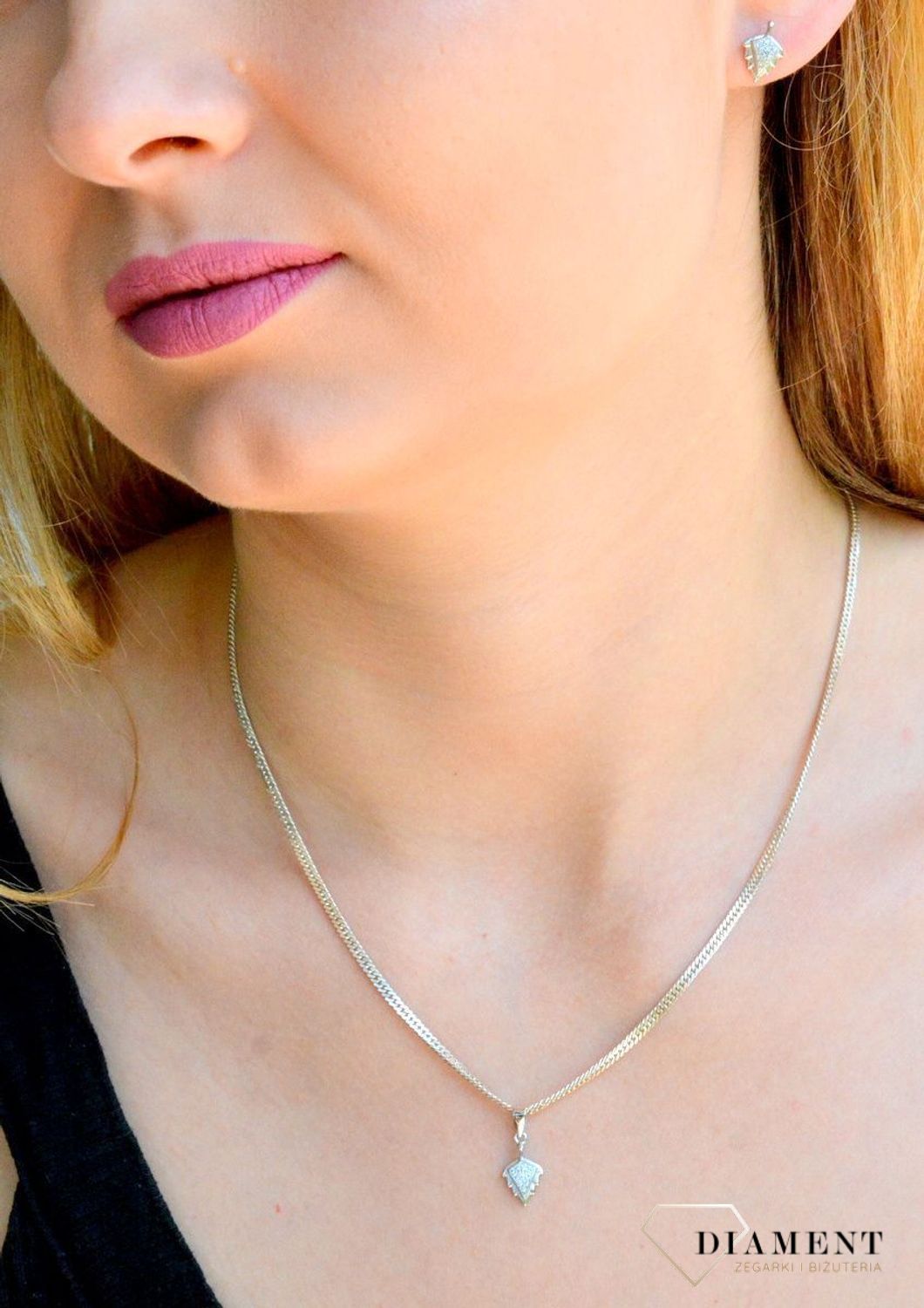 Srebrna zawieszka listek z cyrkoniami DIA-ZAW-9465-925d.jpg