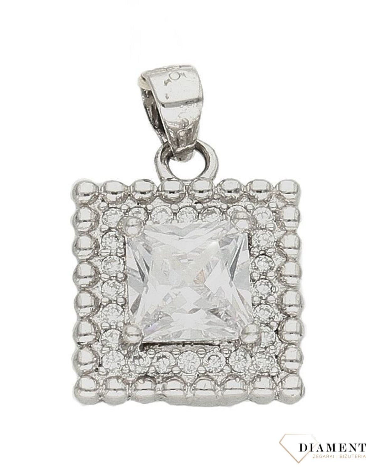 Srebrna zawieszka z cyrkoniami w kształcie kwadratu DIA-ZAW-9468-925df.jpg