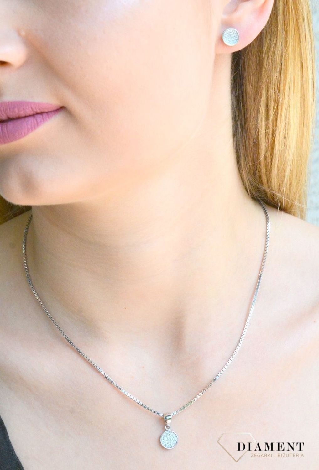 Srebrna zawieszka damska okrągła drobne cyrkonie DIA-ZAW-9474-925d.jpg