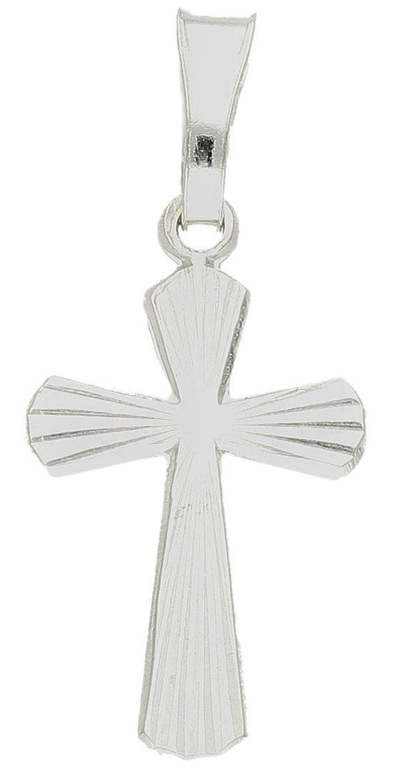 Srebrna zawieszka grawerowany krzyżyk DIA-ZAW-9647-925. Srebrna zawieszka. Srebrna zawieszka krzyżyk. Srebrny krzyż ozdobnie grawerowany. Krzyżyk srebrny idealny na prezent..jpg