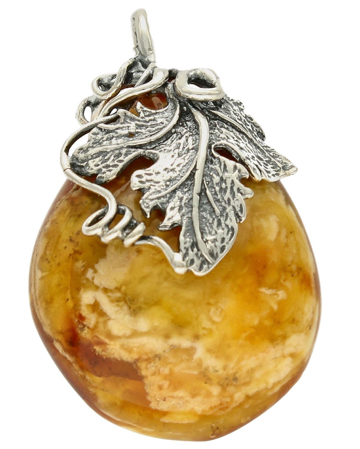 Srebrna zawieszka damska z piaskowym bursztynem bałtyckim DIA-ZAW-9847-925. Srebrna zawieszka damska. Srebrna zawieszka idealna na prezent. Zawieszka damska z kamieniem. Zawieszka srebrna damska z bursztynem bałtyckim..jpg