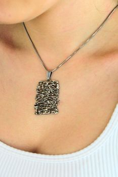 Srebrna zawieszka prostokąt 925 ażurowa  Damska (1).jpg