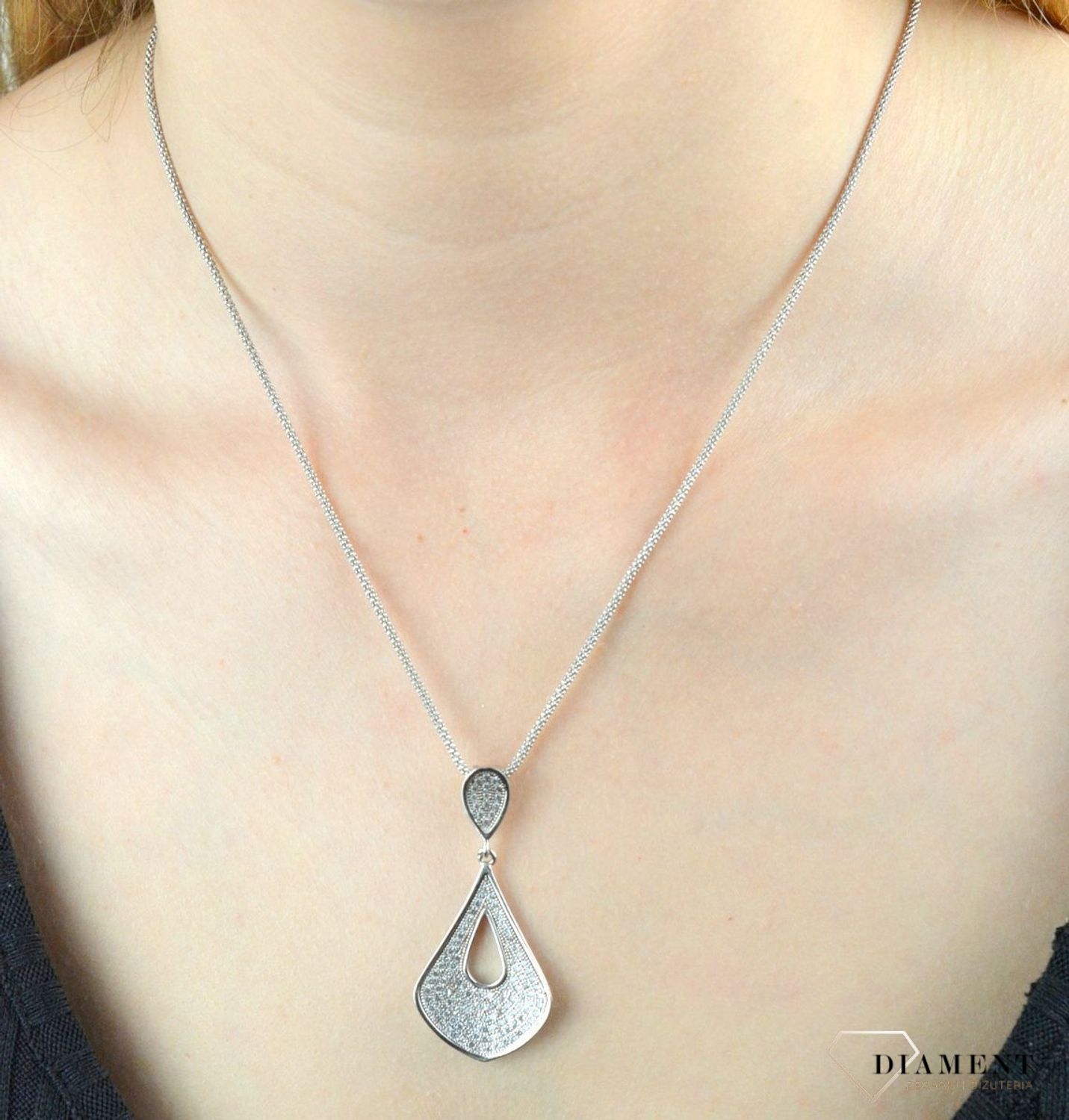 Zawieszka srebrna łezka z cyrkoniami DIA-ZAW-CYRKONIA2-925.jpg