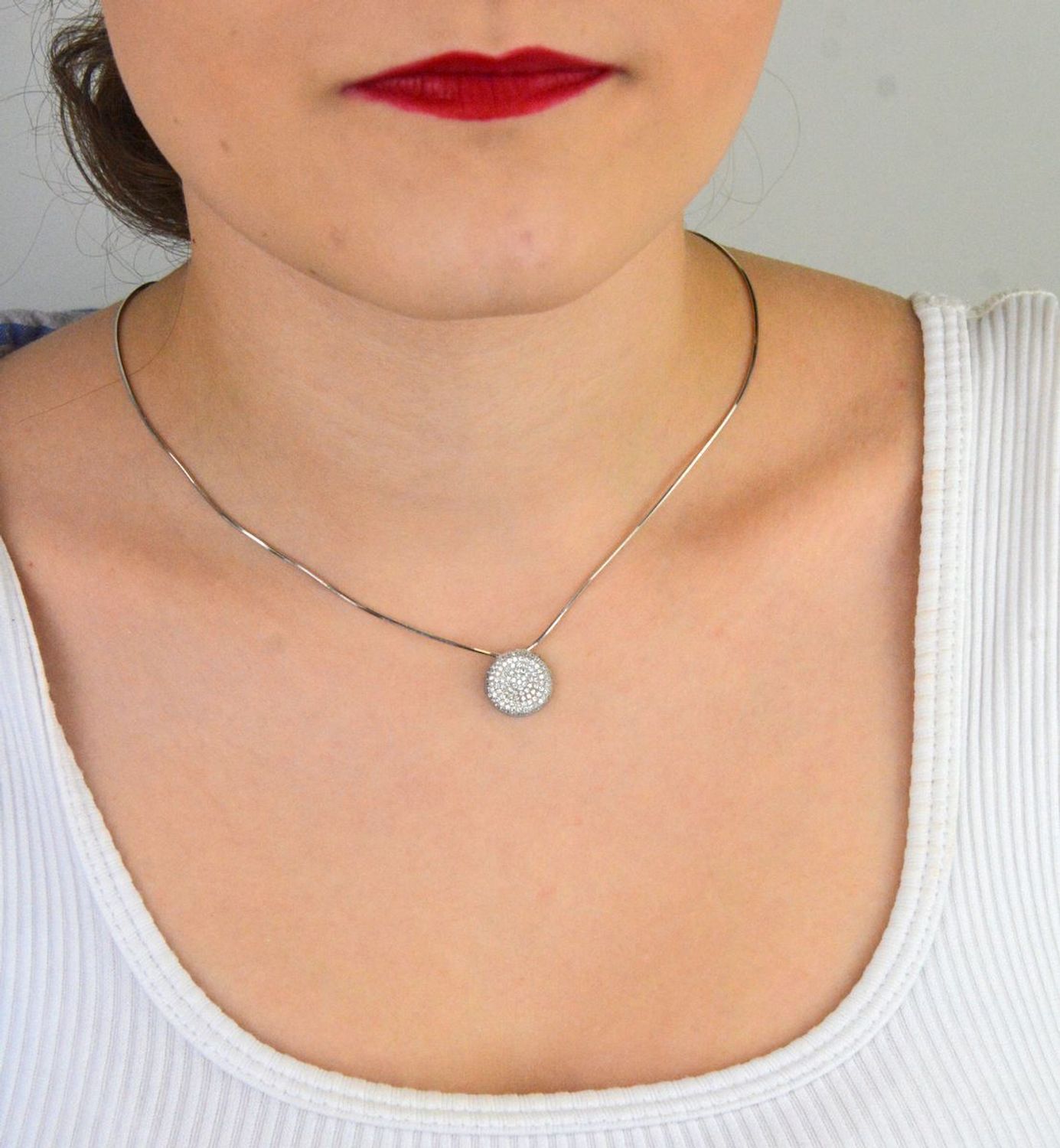 Srebrna Zawieszka 925 Okrągła z Białymi Cyrkoniami – 1,4 cm, 1,45g.jpg