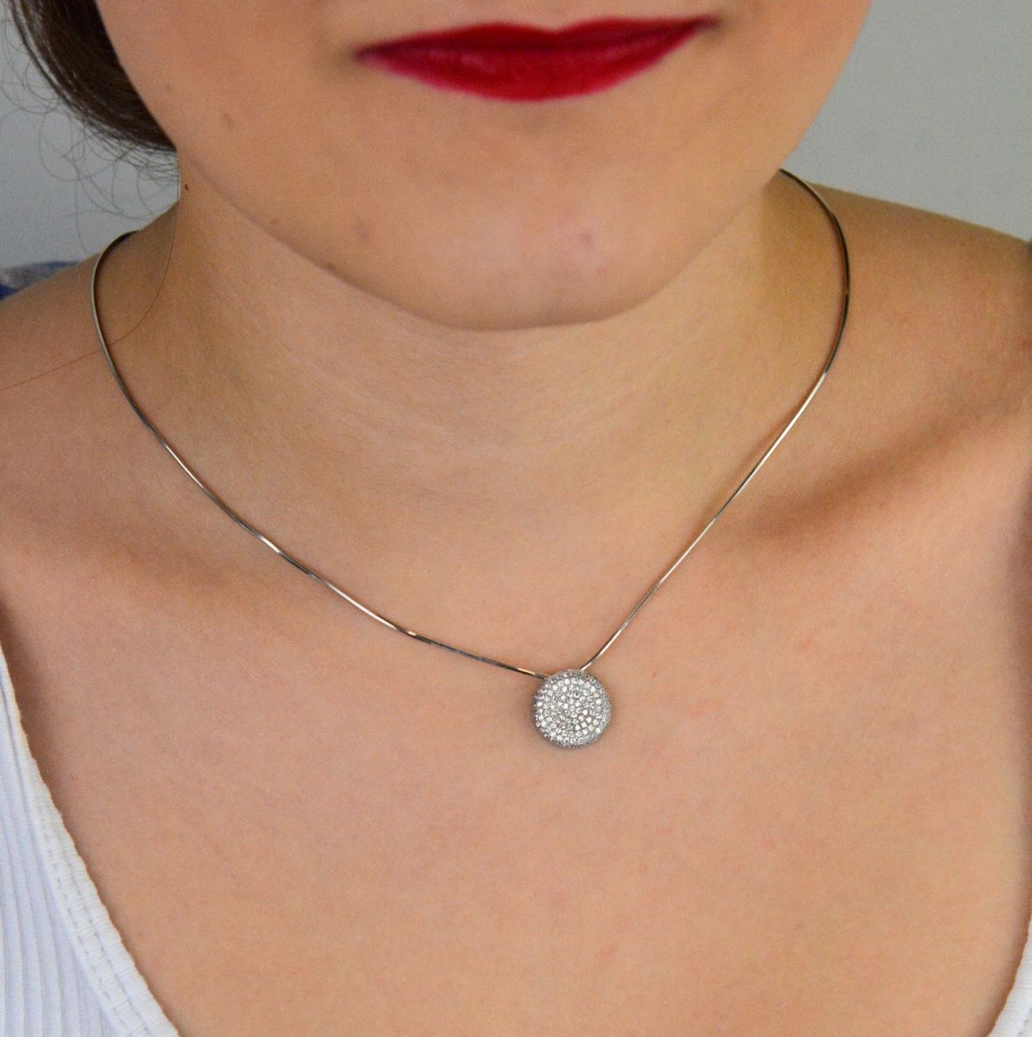 Srebrna Zawieszka 925 Okrągła z Białymi Cyrkoniami – 1,4 cm, 1,45g.jpg