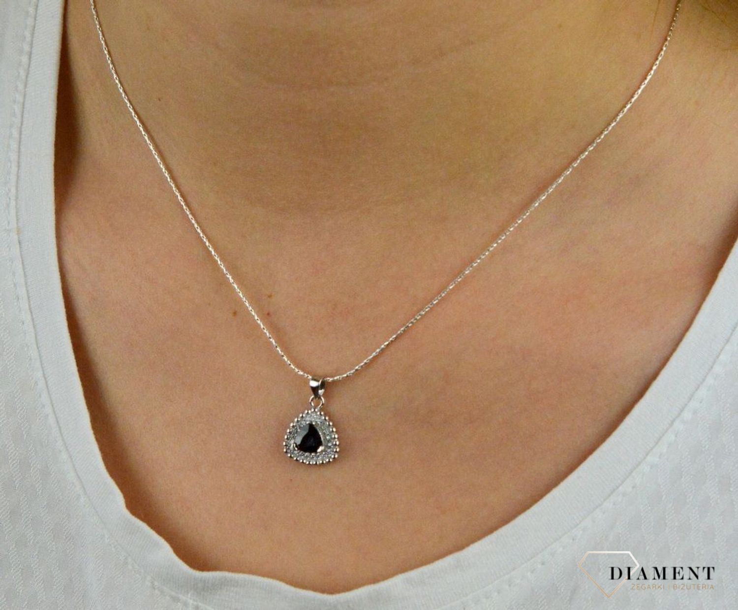 Srebrna zawieszka 925 z czarną cyrkonią DIA-ZAW-CYRKONIE13-925.jpg