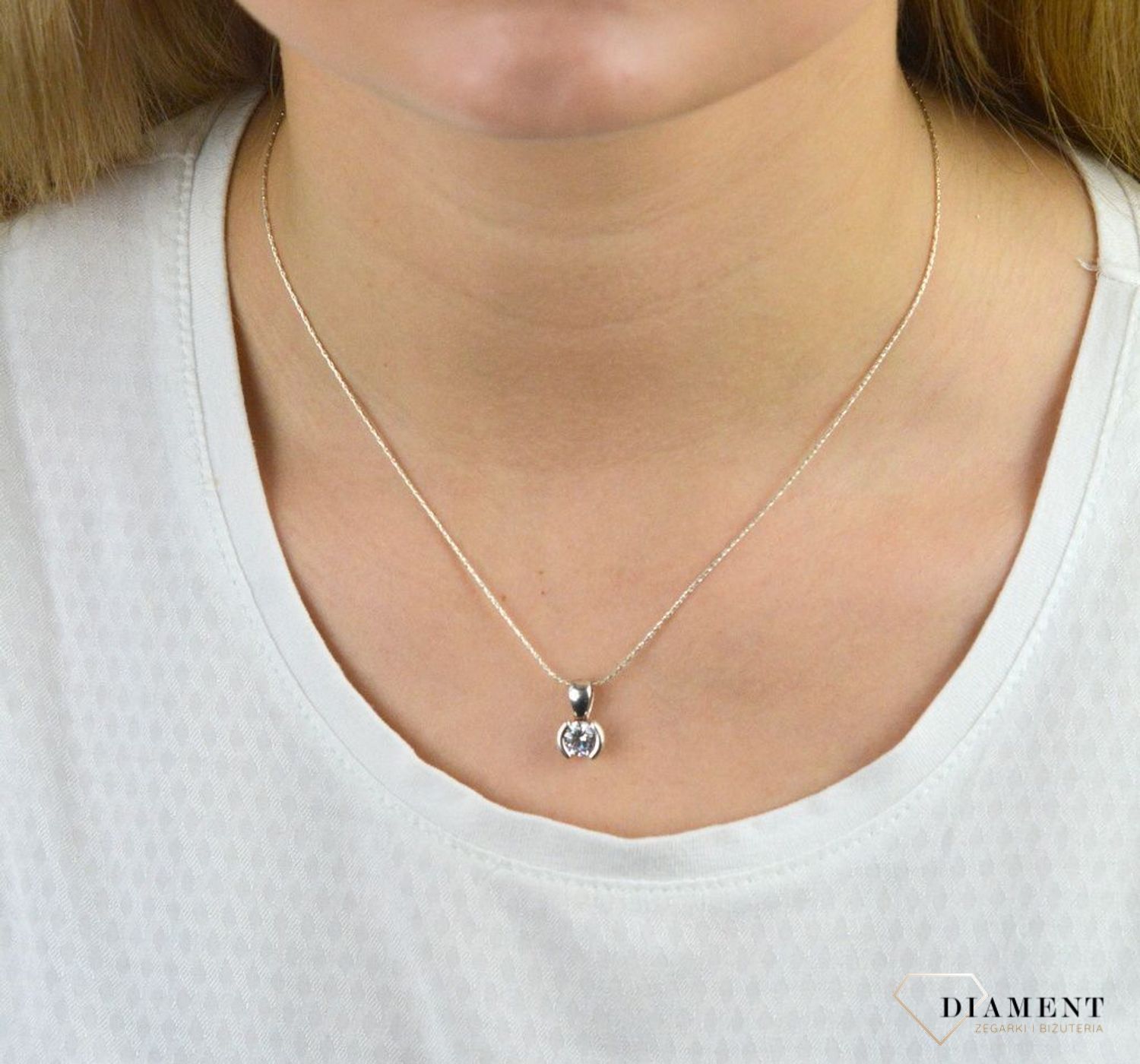Srebrna delikatna zawieszka z cyrkonią 925 DIA-ZAW-CYRKONIE2.jpg