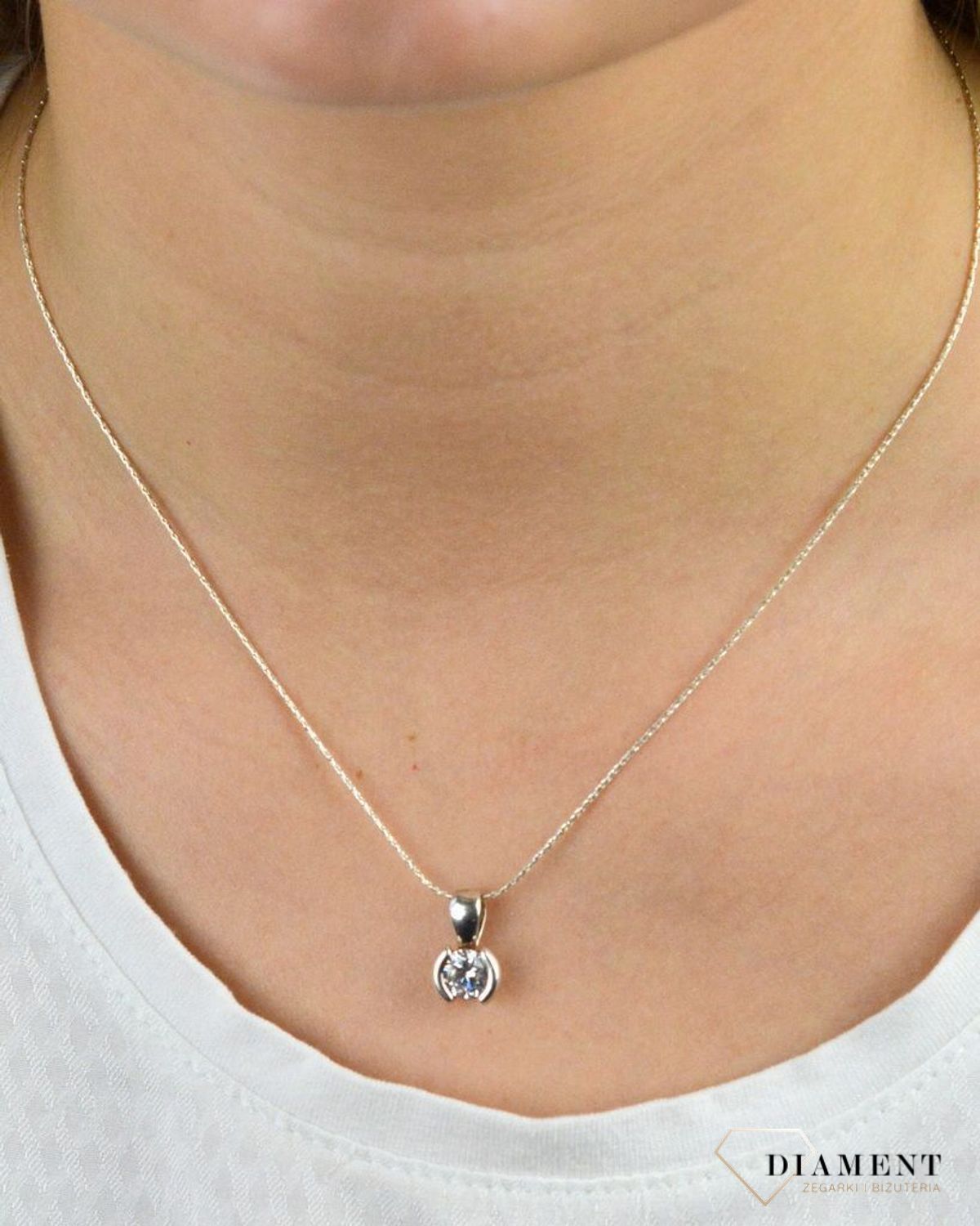 Srebrna delikatna zawieszka z cyrkonią 925 DIA-ZAW-CYRKONIE2.jpg