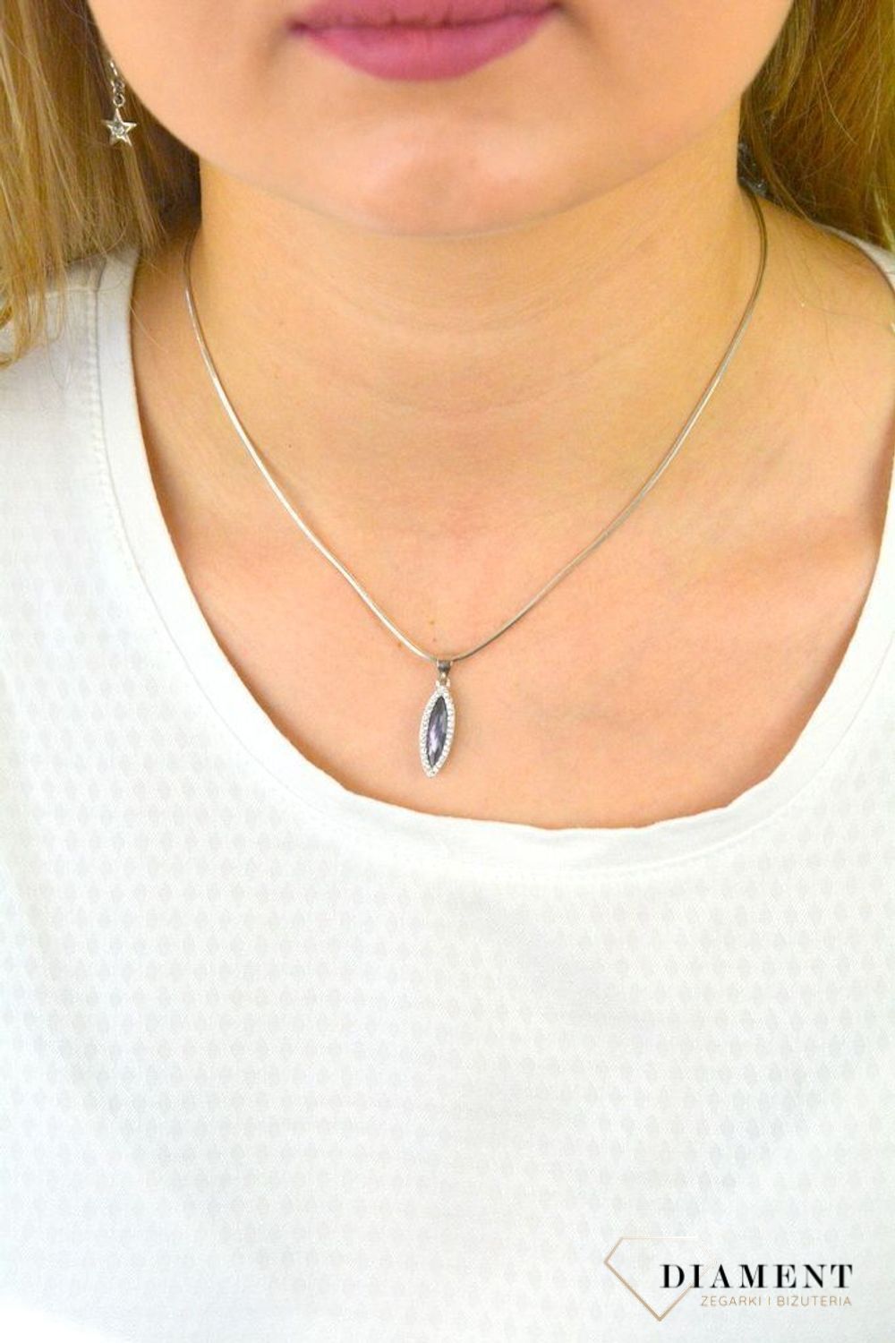 Srebrna zawieszka z fioletową cyrkonią DIA-ZAW-CYRKONIE7.jpg