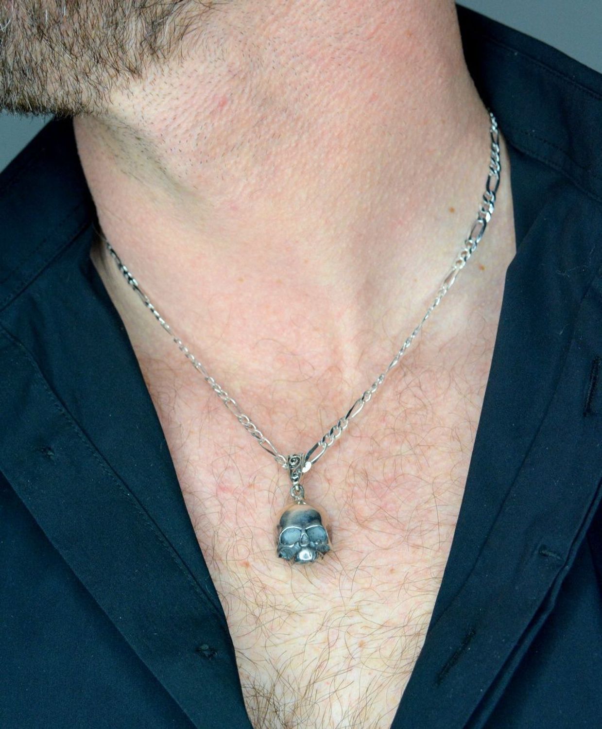 Srebrna zawieszka Czaszka DIA-ZAW-CZASZKA-925. Zawieszka to idealny pomysł na prezent dla każdej kobiety. Do zawieszki można dobrać łańcuszek dostępny w naszej ofercie. Zawieszka czaszka. Zawieszka srebrna z motywem czaszki. C.jpg